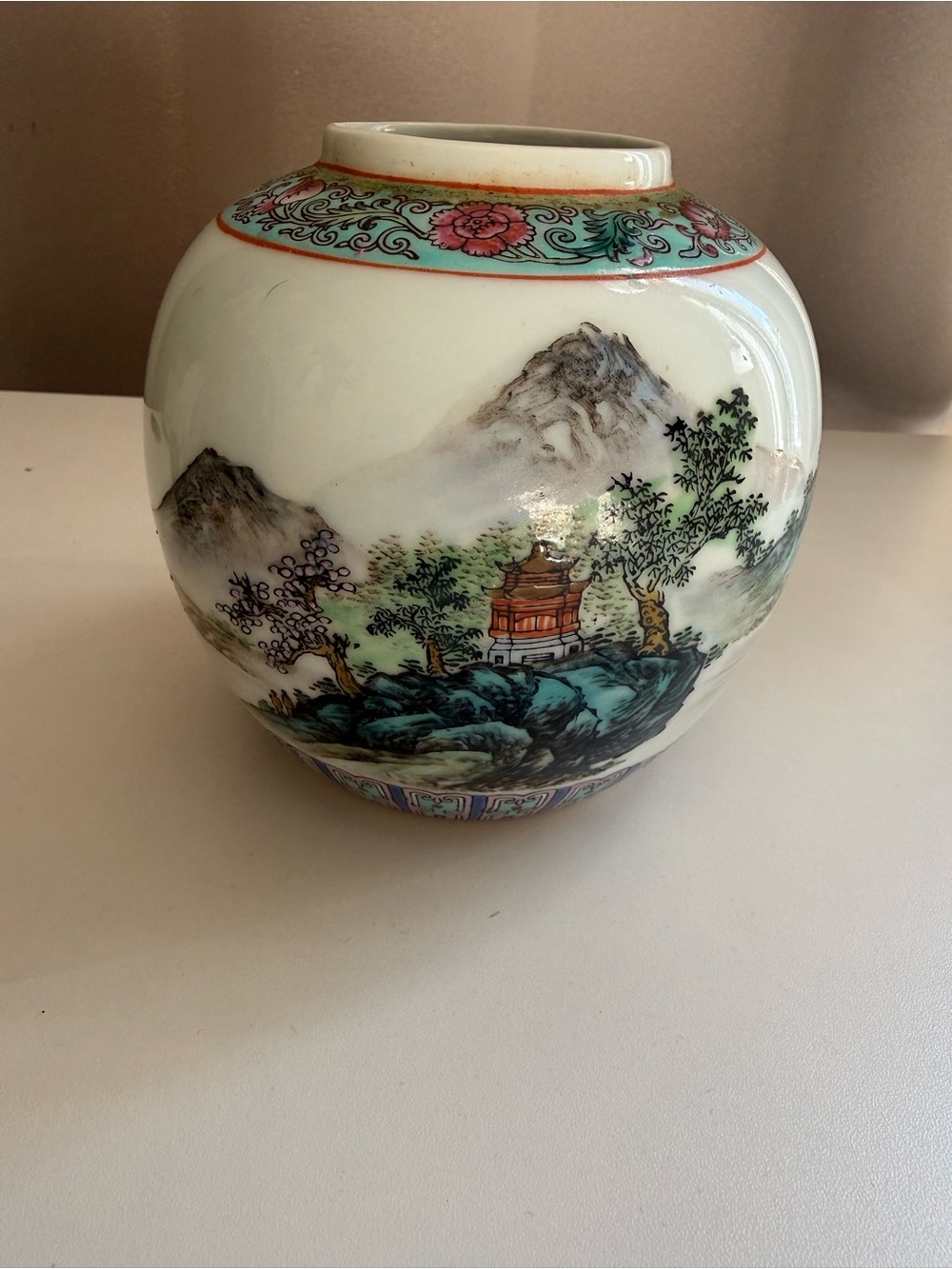 Hand-Painted Porcelain Landscape Ginger Jar - White and Green